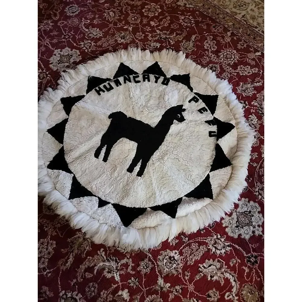 Vintage Peruvian Alpaca LLAMA Rounded/ Decorative Rug 39
